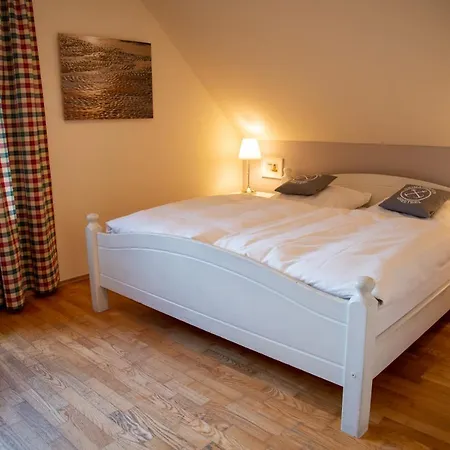 Hafenromantik Greetsiel * Krummhörn